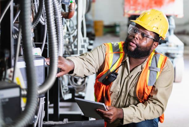 Best Affordable Emergency Electrician  in Oswego, IL